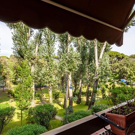La Casa Nel Parco Apartment Viareggio Luaran gambar