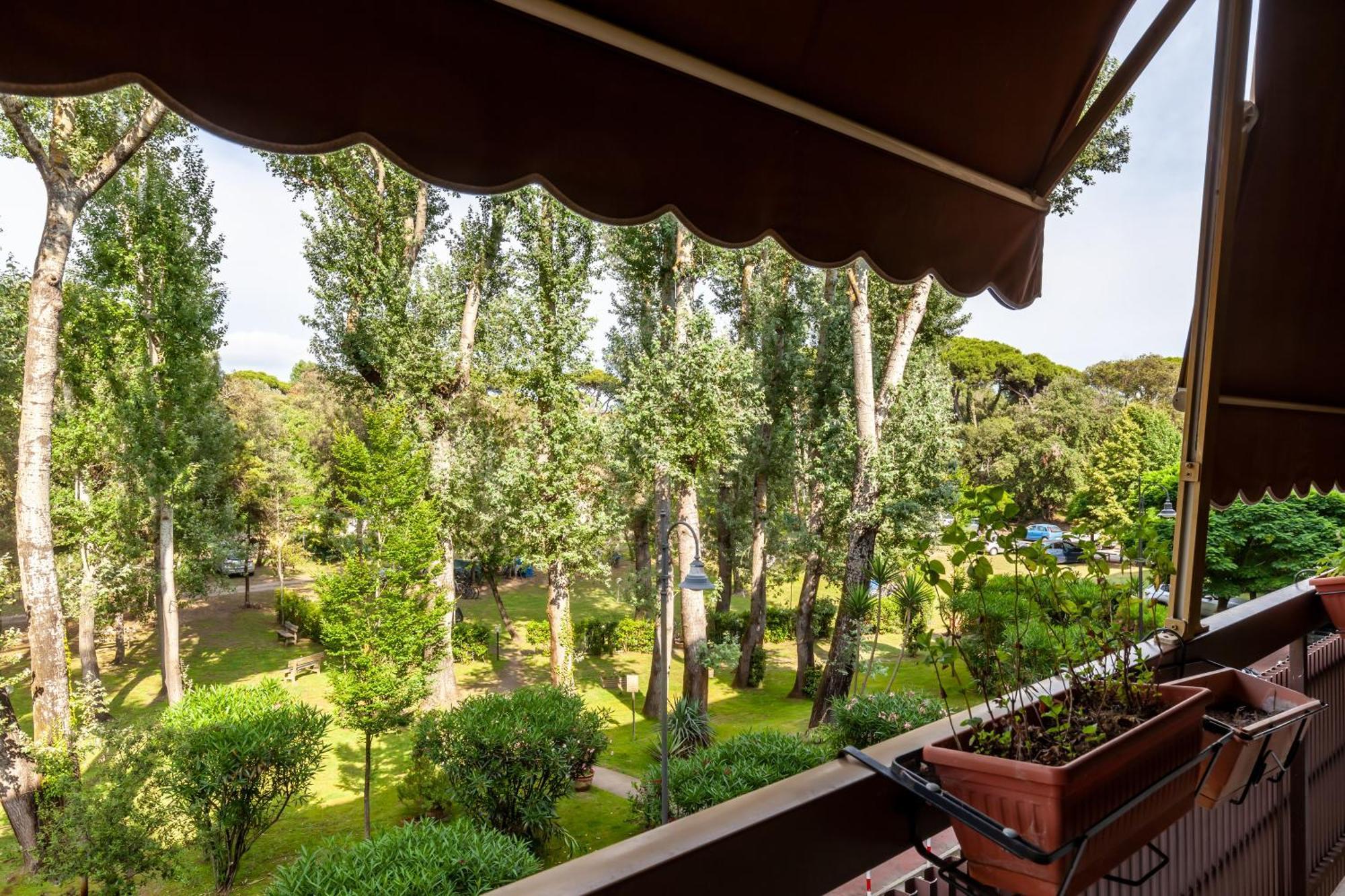 La Casa Nel Parco Apartment Viareggio Luaran gambar
